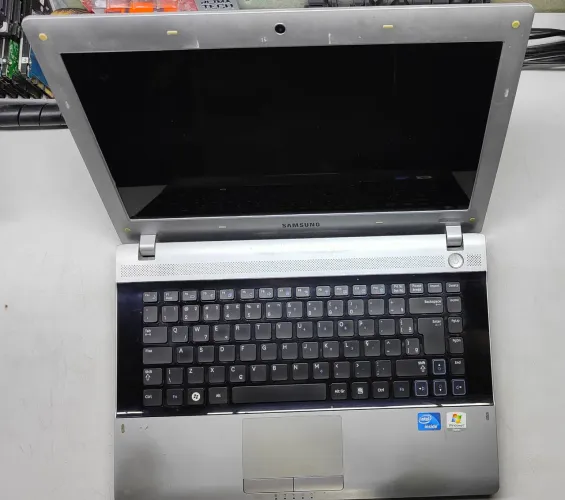 NOTEBOOK SAMSUNG RV420 NÃO LIGA, IDEAL PARA REPAROS OU RETIRADA DE PEÇAS