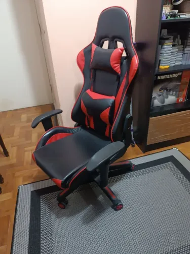 Cadeira computador gamer semi nova perfeita