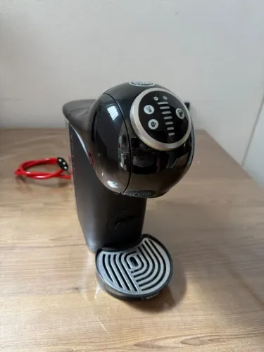 Cafeteira Dolce Gusto Genio S Plus Preta - 110V