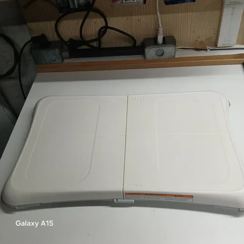 Vendo essa peça de Nintendo wii parou de funcionar do nada vendo a sim