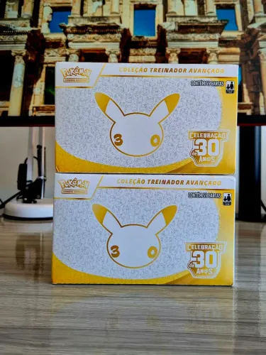 Kit 2 ETB pokémon Treinador 30 anos PT-BR