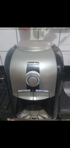 Bebedouro de água Esmaltec 