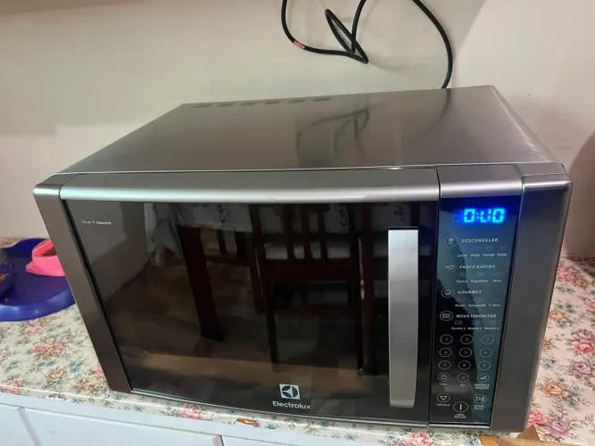 Microondas Eletrolux 31 litros aço inox