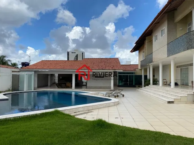 Casa de Luxo no Calhau: 5 Quartos, 5 Suítes, 6 Banheiros, 986m² - São Luís-MA
