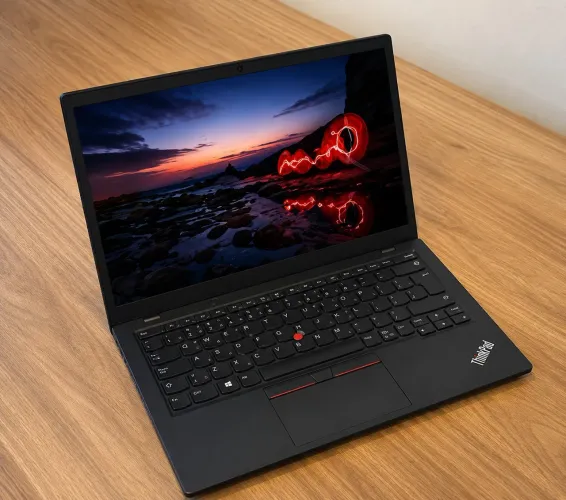 ThinkPad E14 Gen 3 - Ryzen 7 5700U - 16GB RAM - 512GB Nvme - Garantia 6 meses