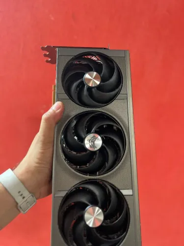Rx 9070xt nitro +