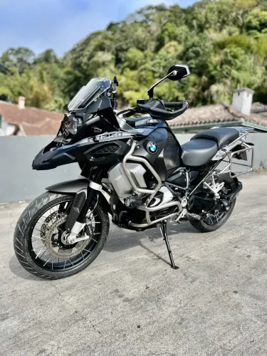 BMW R1250GS Adventure premium triple black