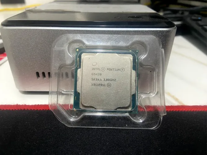 Intel Pentium Gold G5420 (3.80GHz) - Excelente Estado!