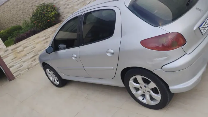 Peugeot 206 Techno/ Feline 1.6/ 1.6 Flex 16V 5P 2004