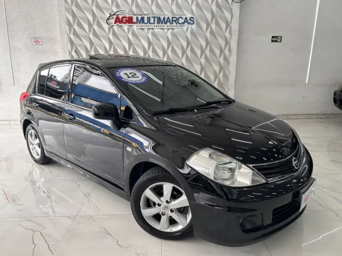 Nissan Tiida SL 1.8/1.8 Flex 16V Aut. 2012