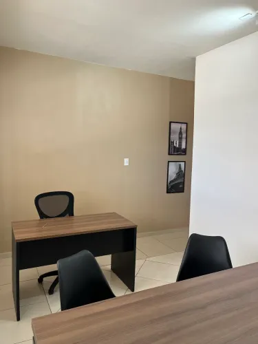 Aluga-se Sala para Escritório