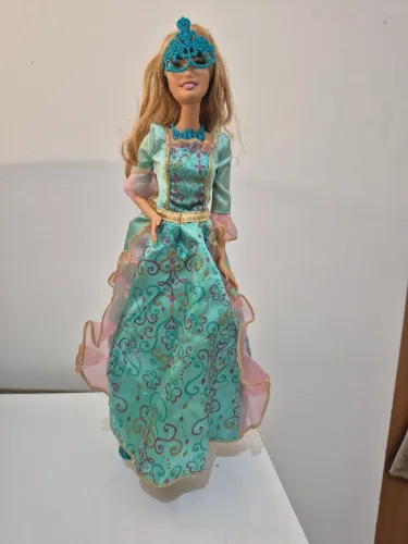 Barbie mosqueteira aramina