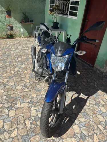 Titan 160 