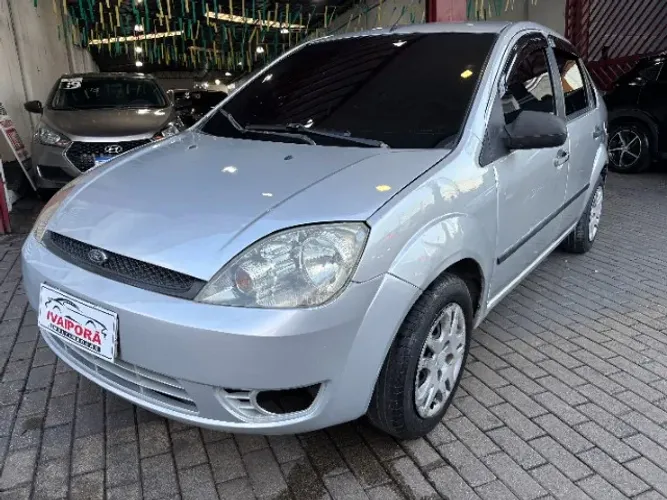 Ford Fiesta Sedan 1.0 8V Flex 4P 2007