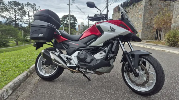 Vendo Linda NC750X