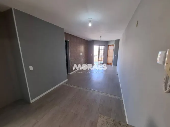 Apartamento com 2 quartos para alugar, 60 m² por R$ 1.700/mês - Residencial Judith Alvarez