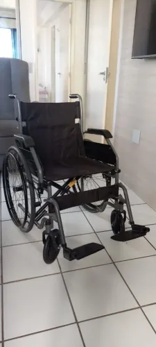 Cadeira de Rodas Hidrolight Basic