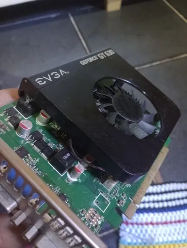 Placa evga GT 639