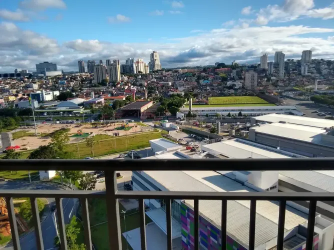2 Dorms. Próximo ao Pq.