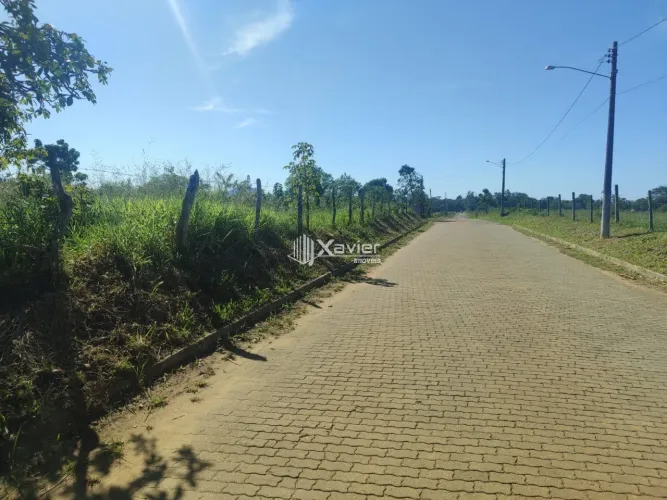 Terreno à Venda com 10.000 m² em Belo Horizonte, Anchieta/ES - Frente para Asfalto, Lagoa 