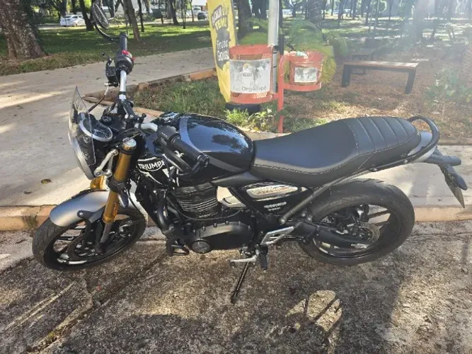 Triumph 2025 speed 400