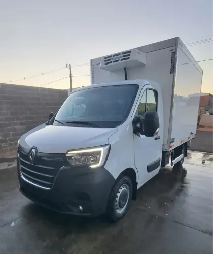 Renault master baú refrigerado 2023