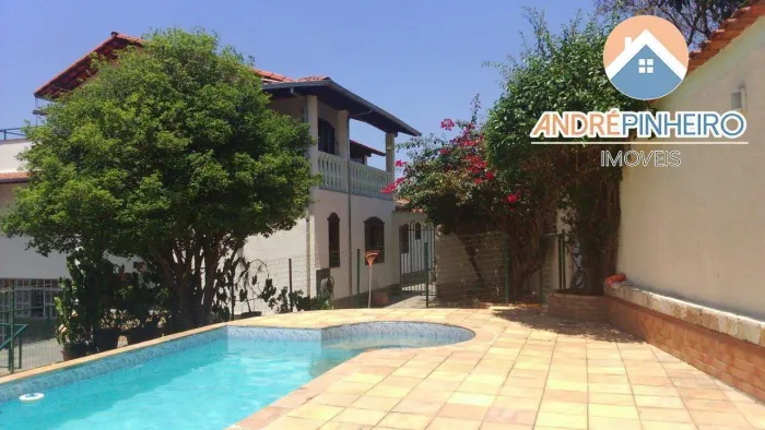 Casa residencial à venda no Bairro Planalto, em Belo Horizonte