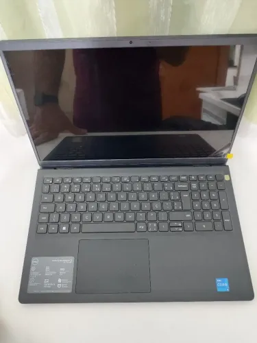 Notebook Dell i5 11Geração SSD 256GB M.2 , 4GB memória ddr4 tela 15.6 Full HD
