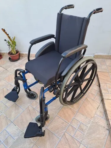Cadeira de rodas P