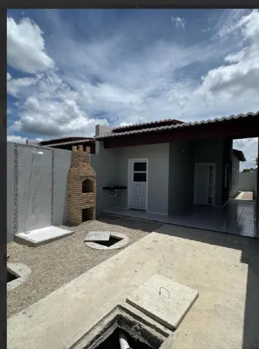 CASA COM 2 QUARTOS COM ZERO DE ENTRADA