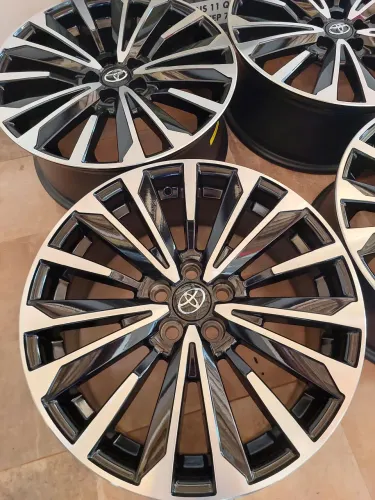 Rodas aro 17 COROLLA ALTIS novas