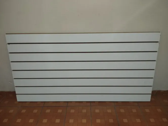 Painel canaletado + gancho