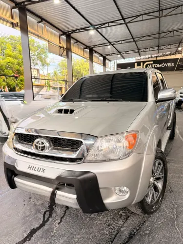 Toyota Hilux CD SRV D4-d 4X4 3.0 TDI Diesel AUT 2006