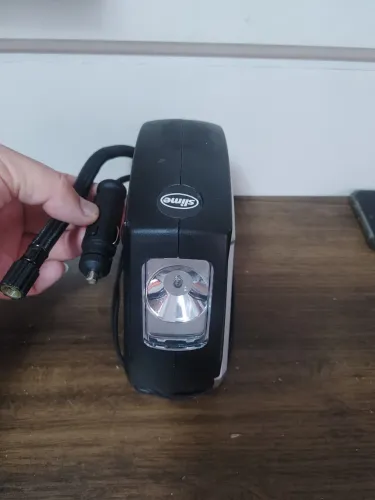 Ar para enche peneus, moto, carros, bola e carrinho de mão