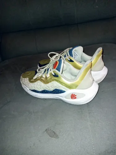 Tenis under armour CURRY 11