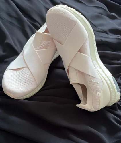 Tênis Ultraboot adidas