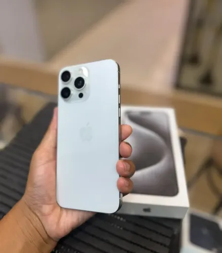 IPHONE 15 PRO MAX 256GB - SEMINOVO 