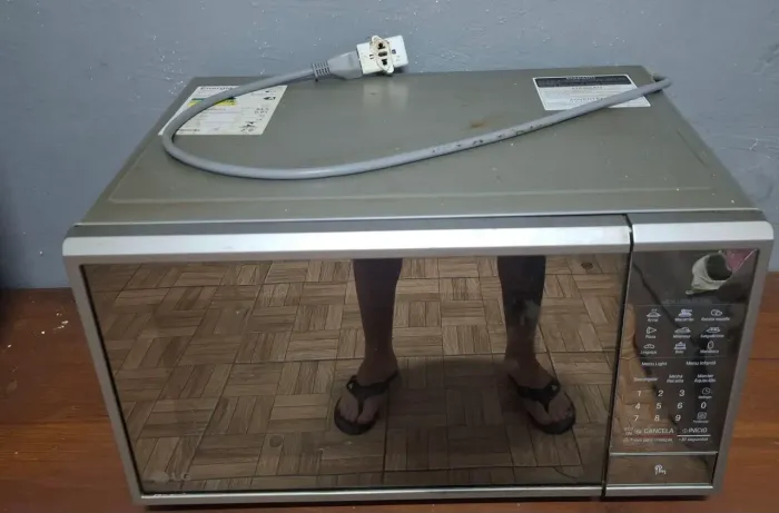 Microondas LG. 30L