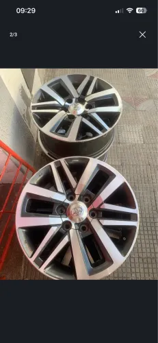 Roda da Hilux original aro 18 