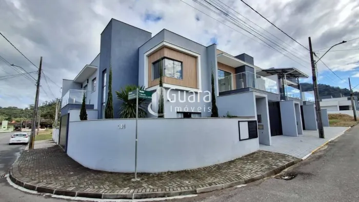 Geminado a venda em Barra do rio Cerro