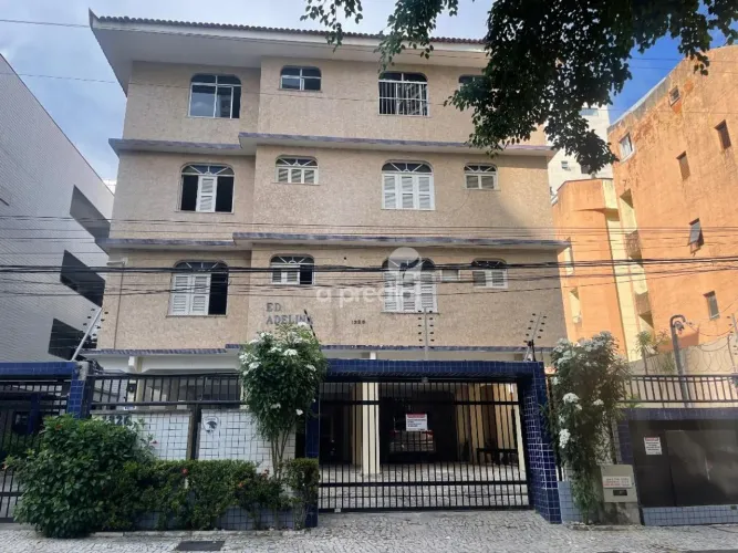 Apartamento amplo para locação no bairro Meireles, em Fortaleza-ce!