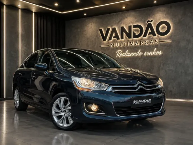 Citroen C4 Lounge Tendance 2.0 Flex 4P Mec. 2014