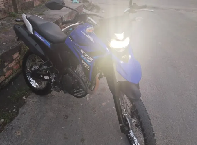 Moto lander a venda por repasse assumir parcelas 