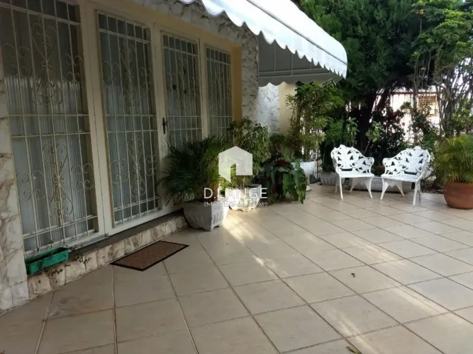 Casa à venda no bairro Vila Industrial em Campinas