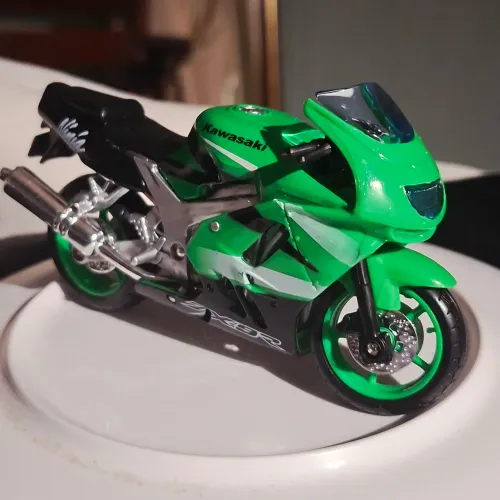 Moto Kawasaki Ninja Zx9r Verde Maisto  