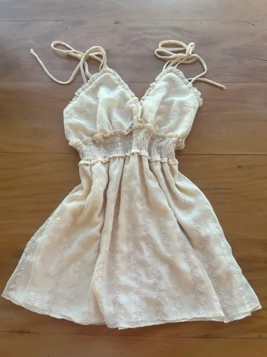 vestido delicado floral bordado vintage lolita