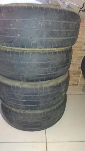 Pneu aro 16 muito conservado. Sou de anápolis