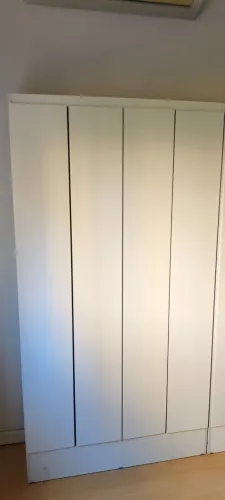 Armário pequeno