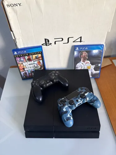 PlayStation 4 mais dois jogos