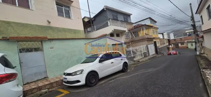 Casa - 2 Quartos - Garagem - Barra do Piraí -Centro